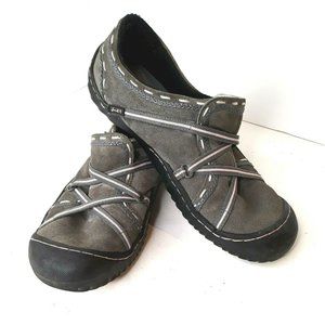 J41 Sandals Womens Shoes 9 M Grey Suede Slip On Adjustable Hiking